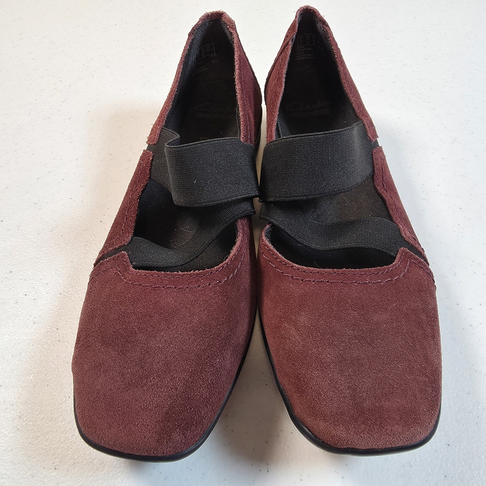 Clarks Elegant Maroon Suede Loafers - Picture 8 of 9